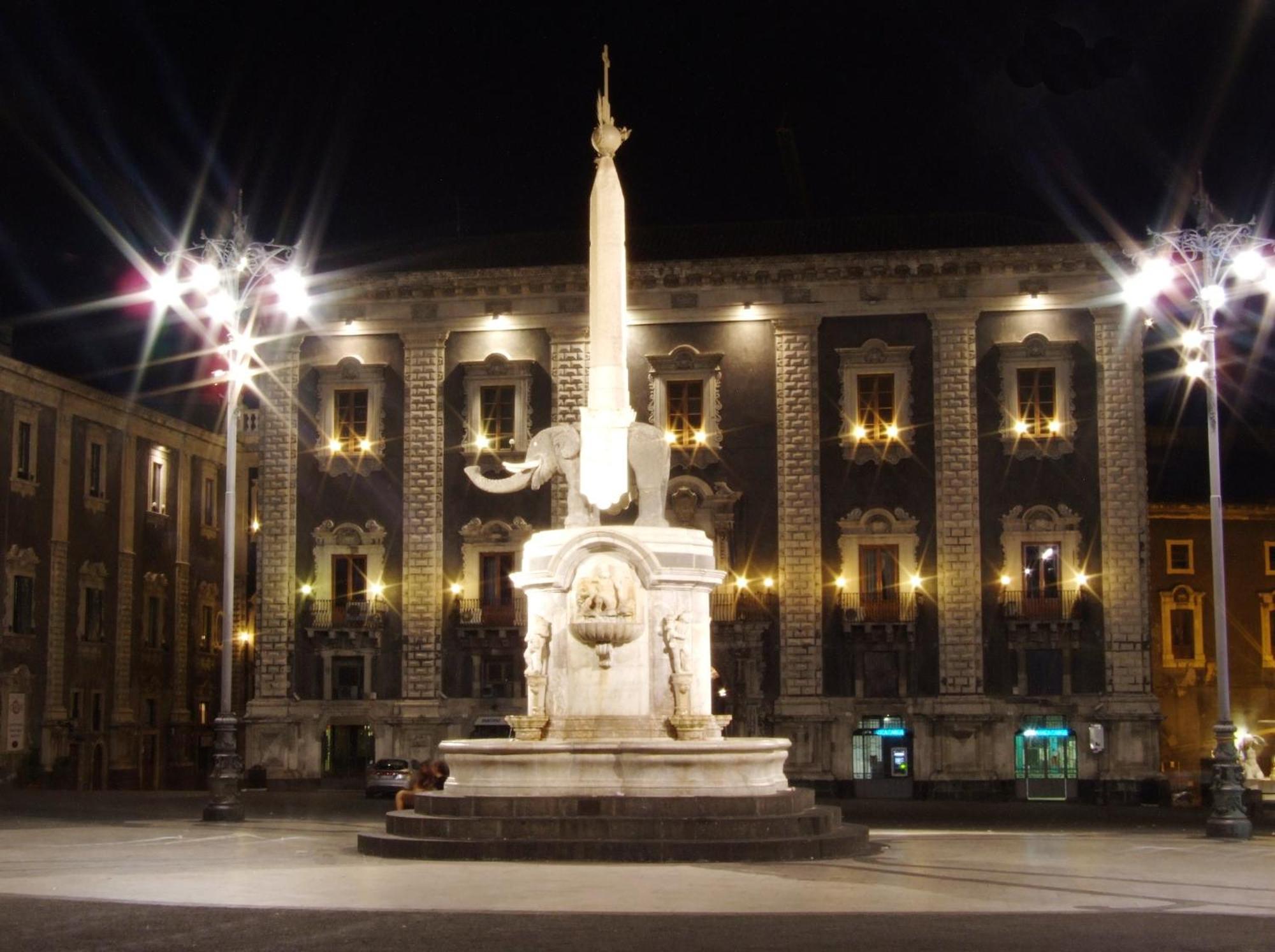 Sotto Il Fortino, Casa Vacanze Catania Luaran gambar